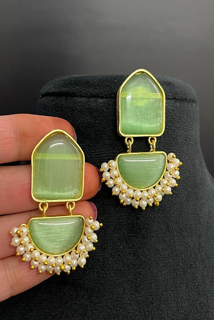 Green Earrings With Stone Studded Necklace 405JW09